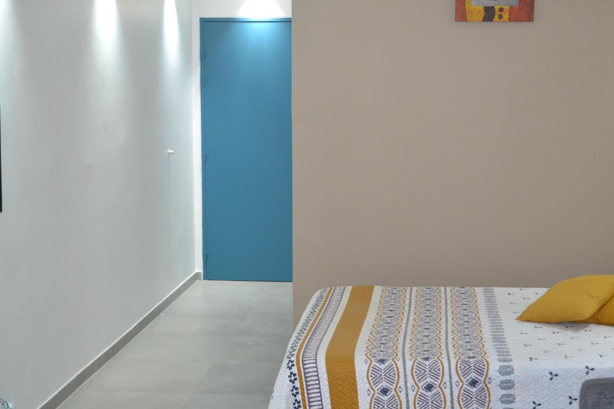 Appartamento Le Marlon Trinite  Esterno foto